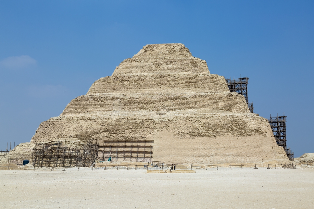 Piramida schodkowa farona Dżesera Sakkara